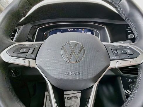 Used 2023 Volkswagen Jetta SEL FWD image 11