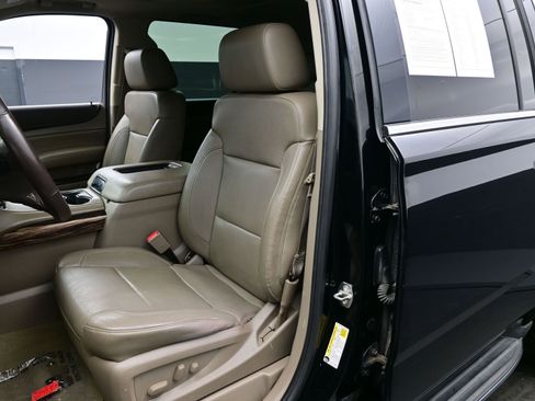 Used 2015 GMC Yukon XL SLT w/ Open Road Package image 11