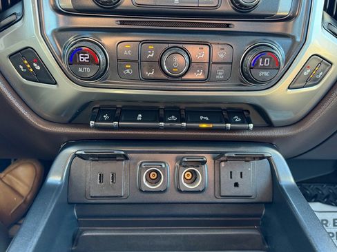 Used 2018 Chevrolet Silverado 1500 LT w/ All Star Edition image 18