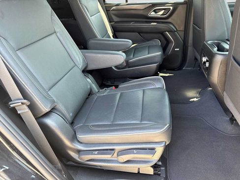 Used 2023 GMC Yukon SLT AWD/4WD image 20