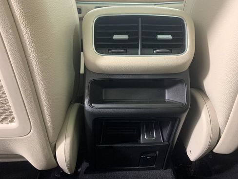 Used 2022 Mercedes-Benz GLE 350 4MATIC image 33