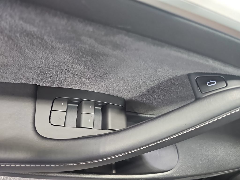 Used 2023 Tesla Model 3 Standard Range RWD image 30