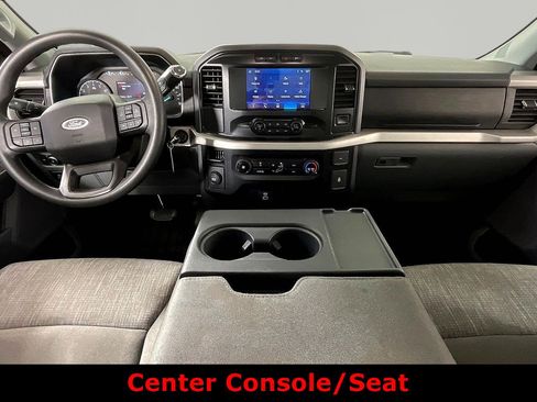 Used 2022 Ford F150 XLT RWD image 7