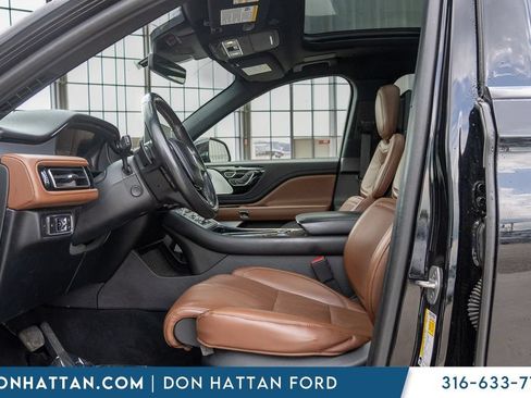 Used 2023 Lincoln Aviator Reserve w/ Equipment Group 201A AWD/4WD image 3