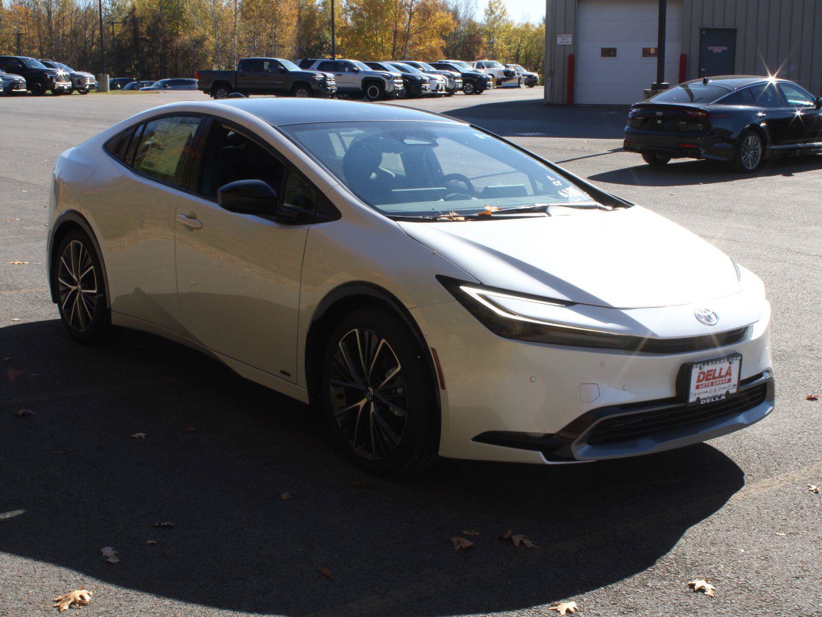New 2027 Toyota Prius Limited w/ Limited Premium Package AWD/4WD image 3