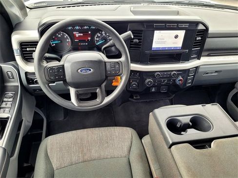 Used 2024 Ford F350 XLT image 9