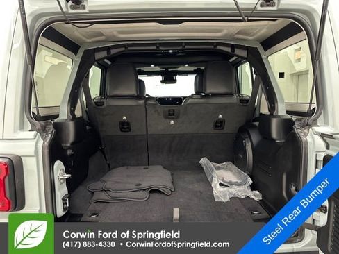 Used 2024 Jeep Wrangler Unlimited Rubicon image 18