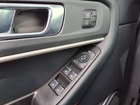 Used 2026 Ford Explorer ST-Line w/ ST-Line Street Pack RWD image 21