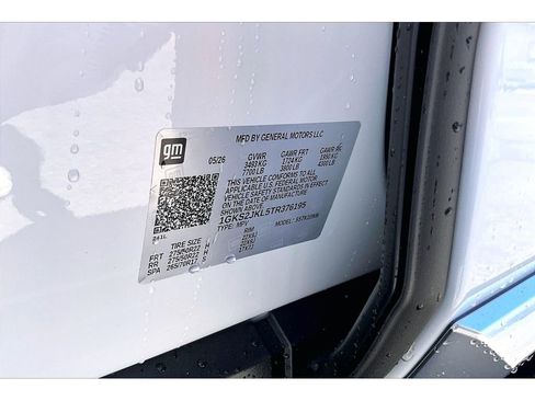 New 2026 GMC Yukon XL Denali w/ Denali Reserve Package AWD/4WD image 8