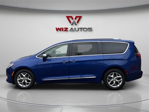 Used 2020 Chrysler Pacifica Limited image 12