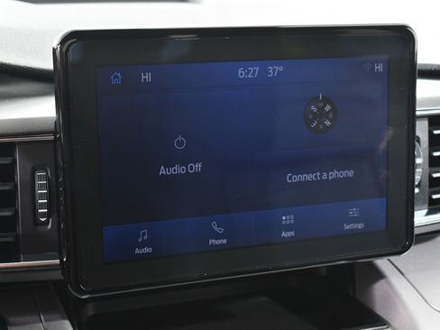 Used 2023 Ford Explorer XLT w/ Equipment Group 202A image 29