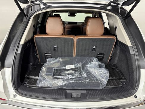 Certified 2025 Acura MDX w/ Technology Package FWD image 27