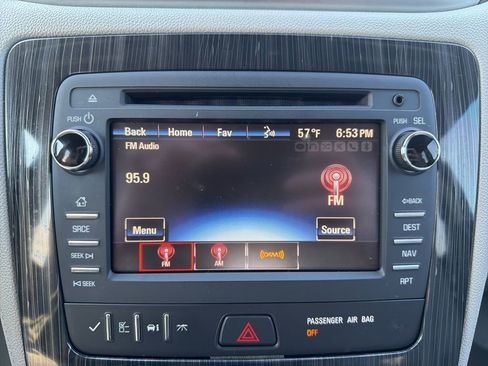 Used 2016 Chevrolet Traverse LT image 33