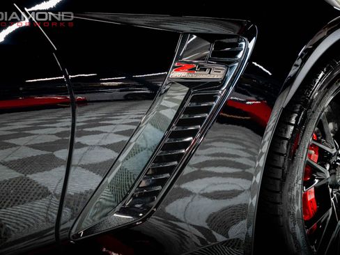 Used 2016 Chevrolet Corvette Z06 w/ 3LZ Preferred Equipment Group image 45