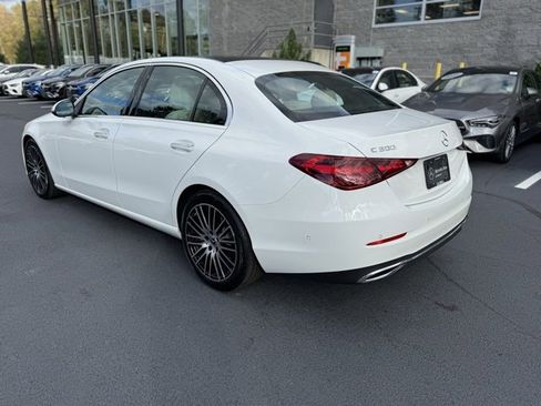 Used 2025 Mercedes-Benz C 300 4MATIC Sedan image 5