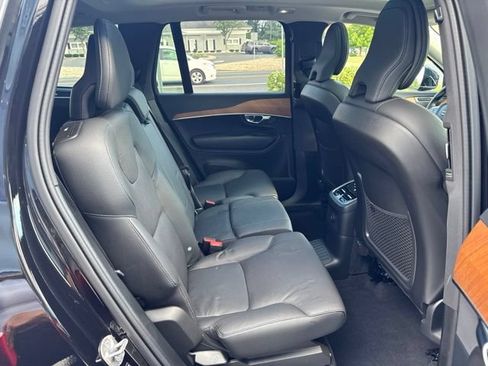Used 2025 Volvo XC90 T8 Plus AWD/4WD image 13
