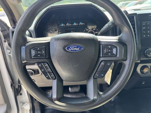 Used 2019 Ford F150 XL w/ Equipment Group 101A Mid RWD image 3