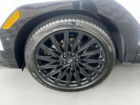 Certified 2025 Hyundai Santa Fe Calligraphy image 32