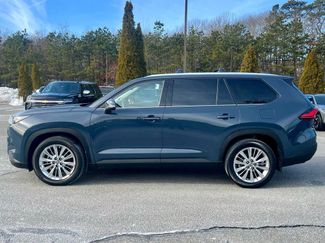 Used 2024 Toyota Grand Highlander Platinum video 2