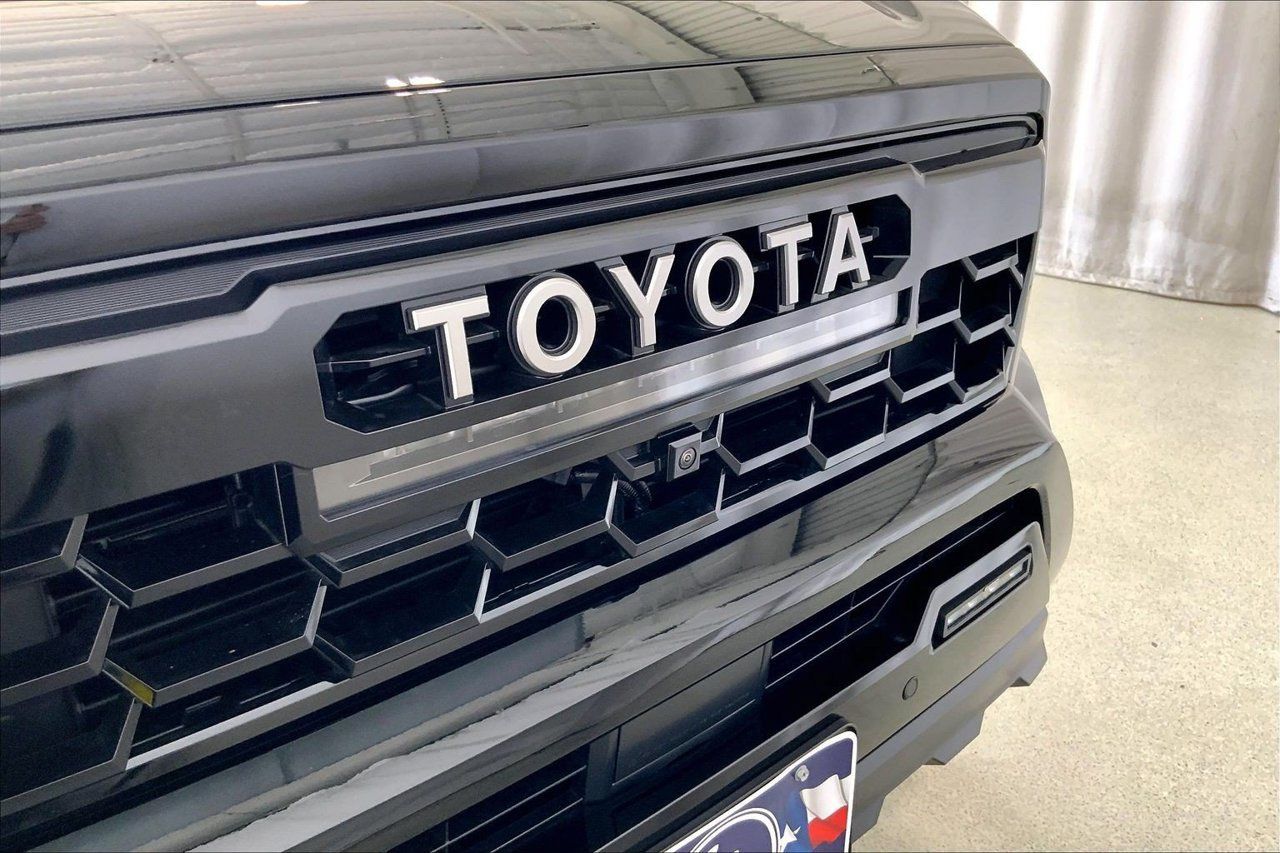 Used 2026 Toyota Tacoma TRD Pro AWD/4WD image 30