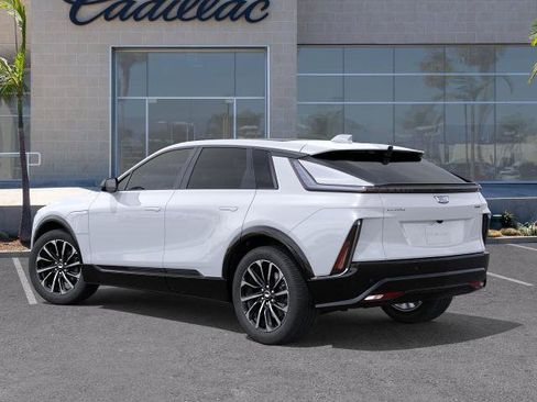 New 2026 Cadillac Lyriq Sport RWD image 27