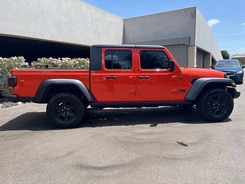 Used 2020 Jeep Gladiator Sport w/ Quick Order Package 24S AWD/4WD image 3