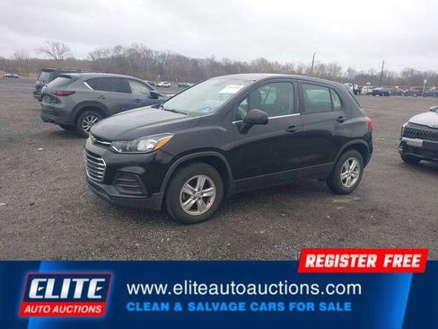 Used 2018 Chevrolet Trax LS image 4