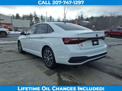 Used 2025 Volkswagen Jetta SE image 7