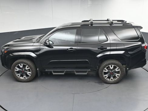 Certified 2025 Toyota 4Runner TRD Sport AWD/4WD image 36