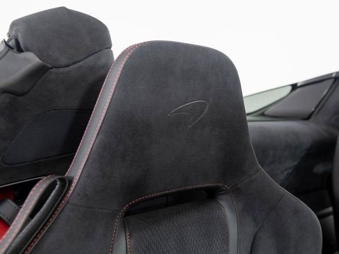 New 2024 McLaren 750S Spider image 34