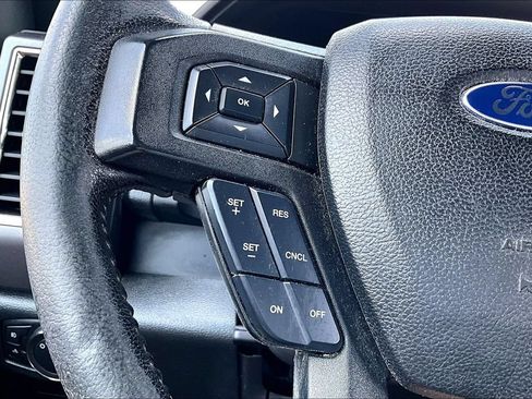 Used 2016 Ford F150 XLT w/ Equipment Group 302A Luxury AWD/4WD image 17
