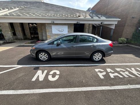 Used 2012 Honda Civic LX image 7
