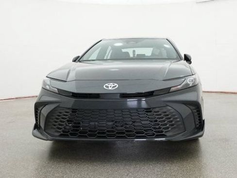 New 2026 Toyota Camry Hybrid FWD image 61