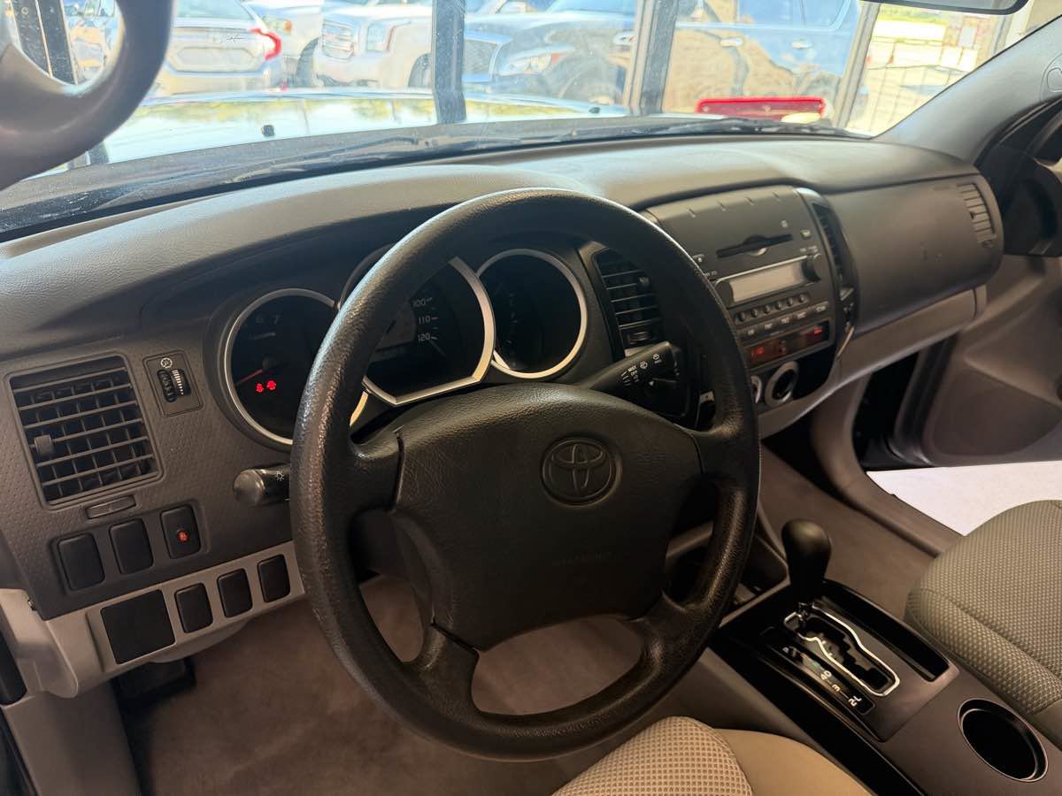 Used 2005 Toyota Tacoma 4x4 Access Cab image 13