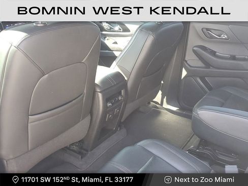 Used 2022 Chevrolet Traverse RS image 11