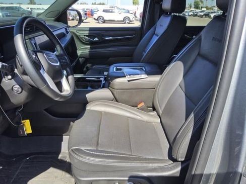 Used 2024 GMC Yukon Denali RWD image 5
