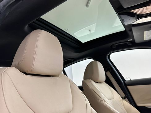 Used 2019 BMW 330i Sedan w/ Convenience Package RWD image 24