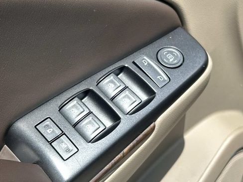Used 2017 Chevrolet Tahoe LS RWD image 19