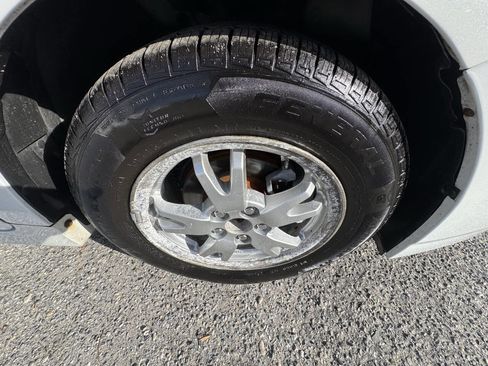 Used 2010 Toyota Prius Four image 42