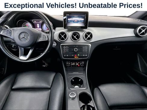 Used 2017 Mercedes-Benz GLA 250 4MATIC image 18