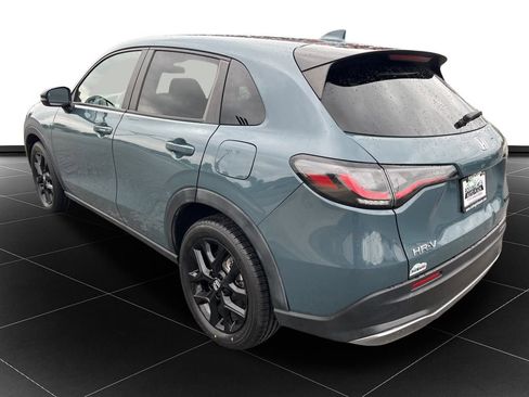 Used 2023 Honda HR-V Sport image 3