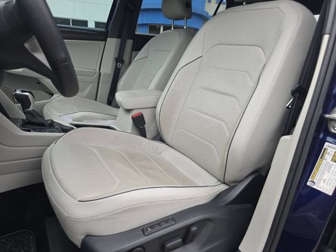 Used 2022 Volkswagen Tiguan SEL R-Line AWD/4WD image 23