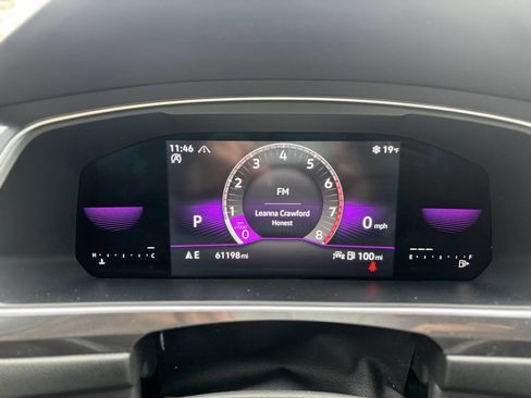 Used 2022 Volkswagen Tiguan SE R-Line image 15