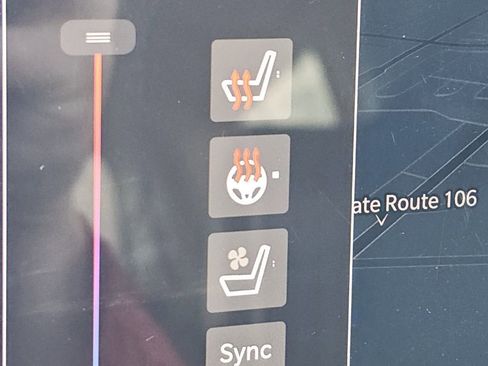 Used 2023 Chrysler Pacifica Limited image 14