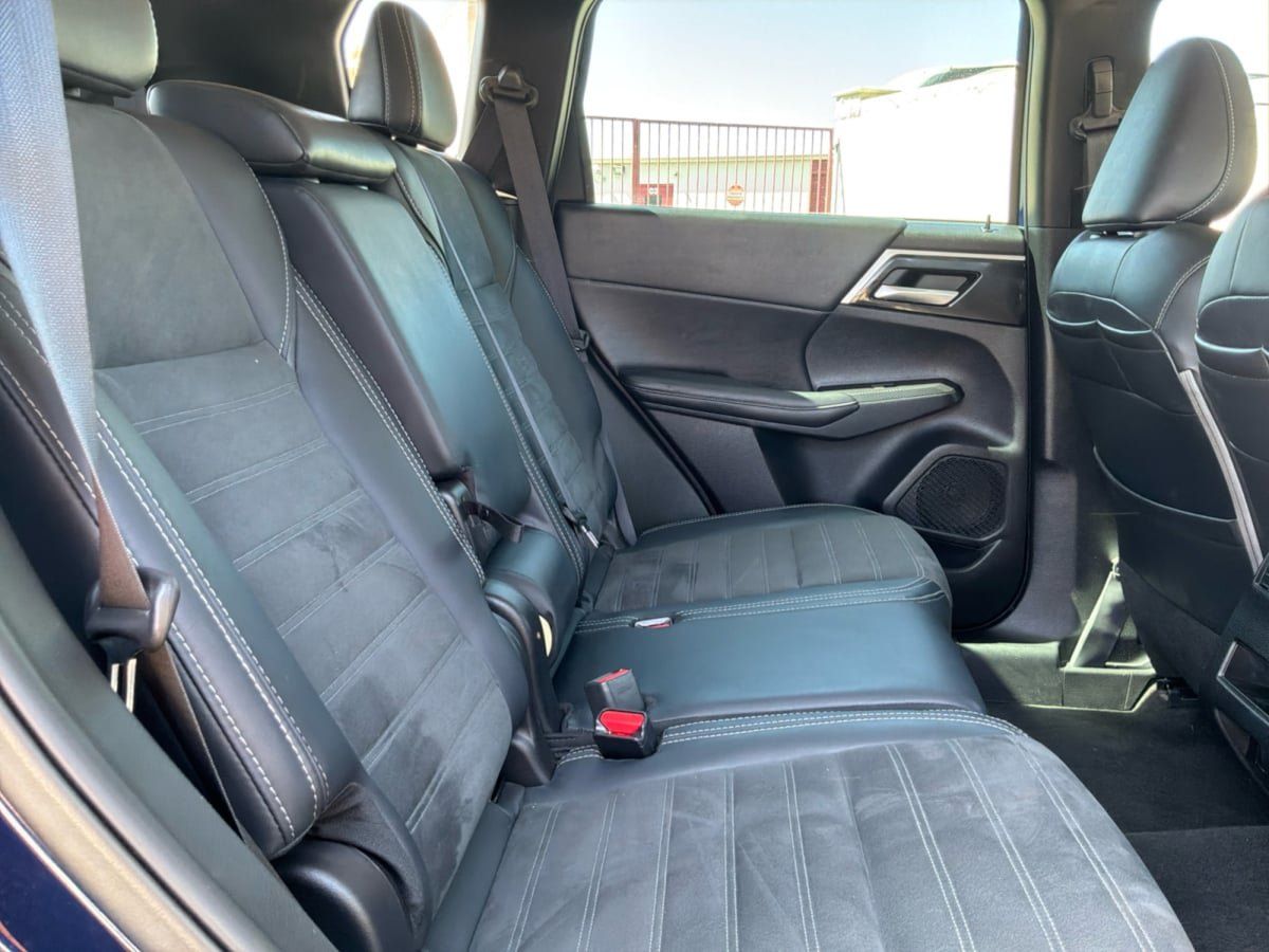 Used 2024 Mitsubishi Outlander SE FWD image 20