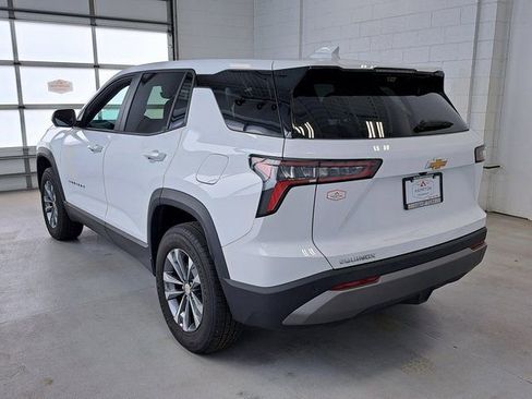 Used 2025 Chevrolet Equinox LT w/ Safety and Technology Package image 7