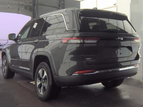 Used 2023 Jeep Grand Cherokee 4WD 4xe w/ Luxury Tech Group II image 7