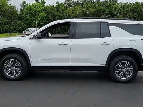Certified 2024 Chevrolet Traverse LT AWD/4WD image 5