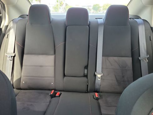 Certified 2025 Nissan Sentra SR FWD image 17