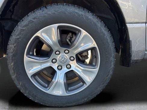 Used 2024 RAM 1500 Laramie image 9